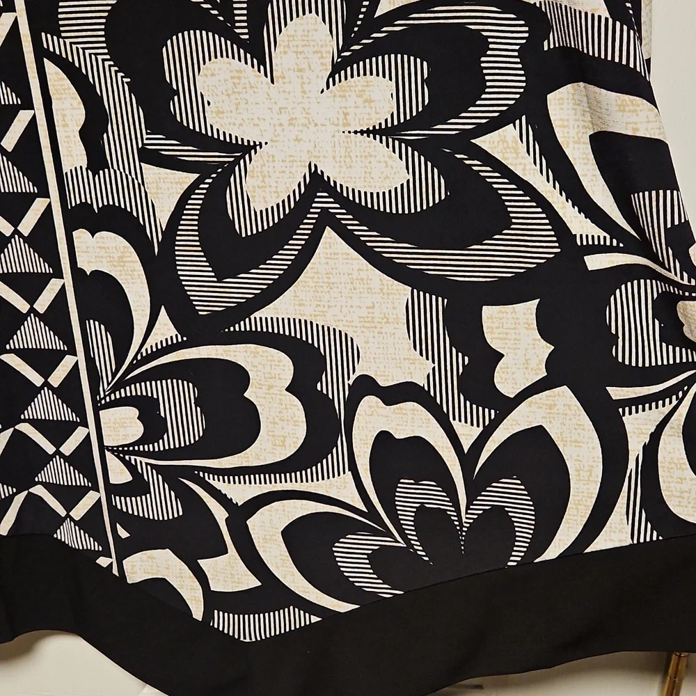 Alfred Dunner Floral Geometric Top - Picture 4 of 8